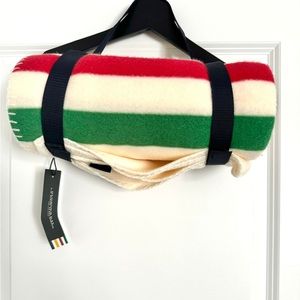 Cream and Striped Throw - Hudson’s Bay